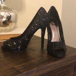 NWOT Forever 21 Black sequined heels